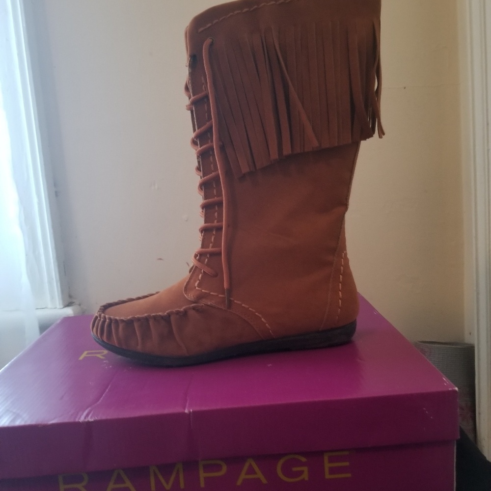 Fringe bootes